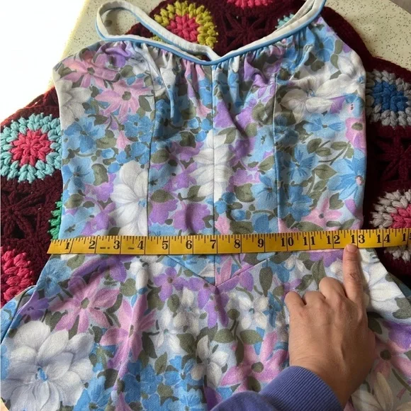 Vintage poolside dress - Picture 9 of 10